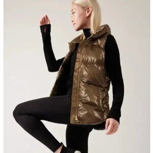 Athleta Downtown Gold/Bronze Puffer Vest